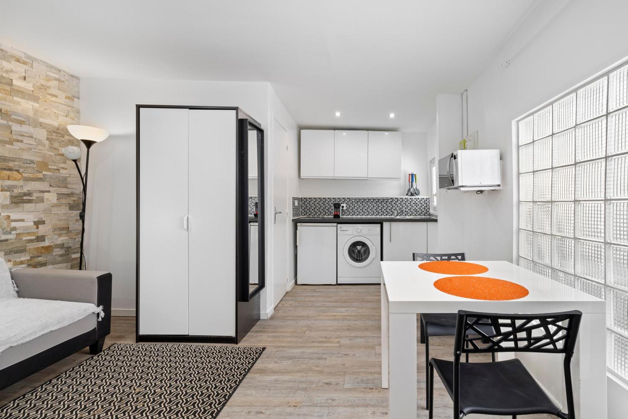 Nice Renting - Penchienatti - Cosy Loft Industrial Style Apartment Exterior photo